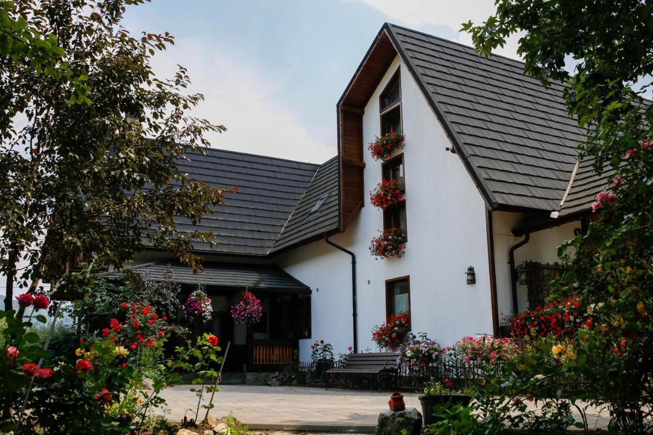 Casa Baciu Fundu Moldovei Exterior foto